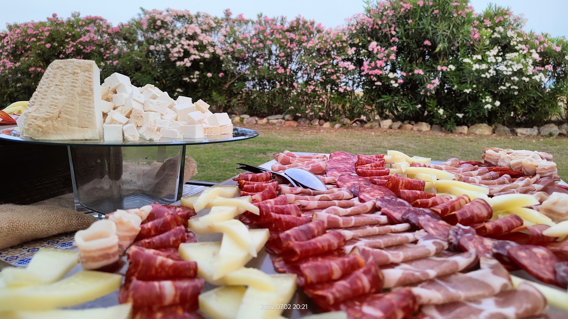 food pro Catering & Banqueting