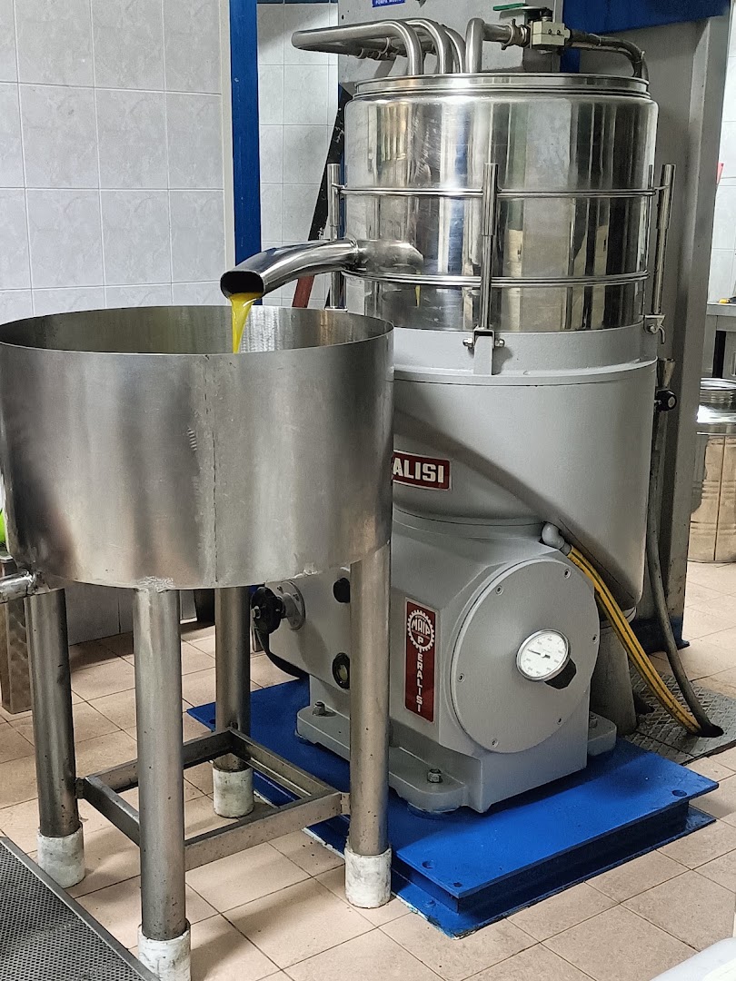 Forno a legna e frantoio oleario "Degli Ulivi" di Ricci Antonio, Fontegreca