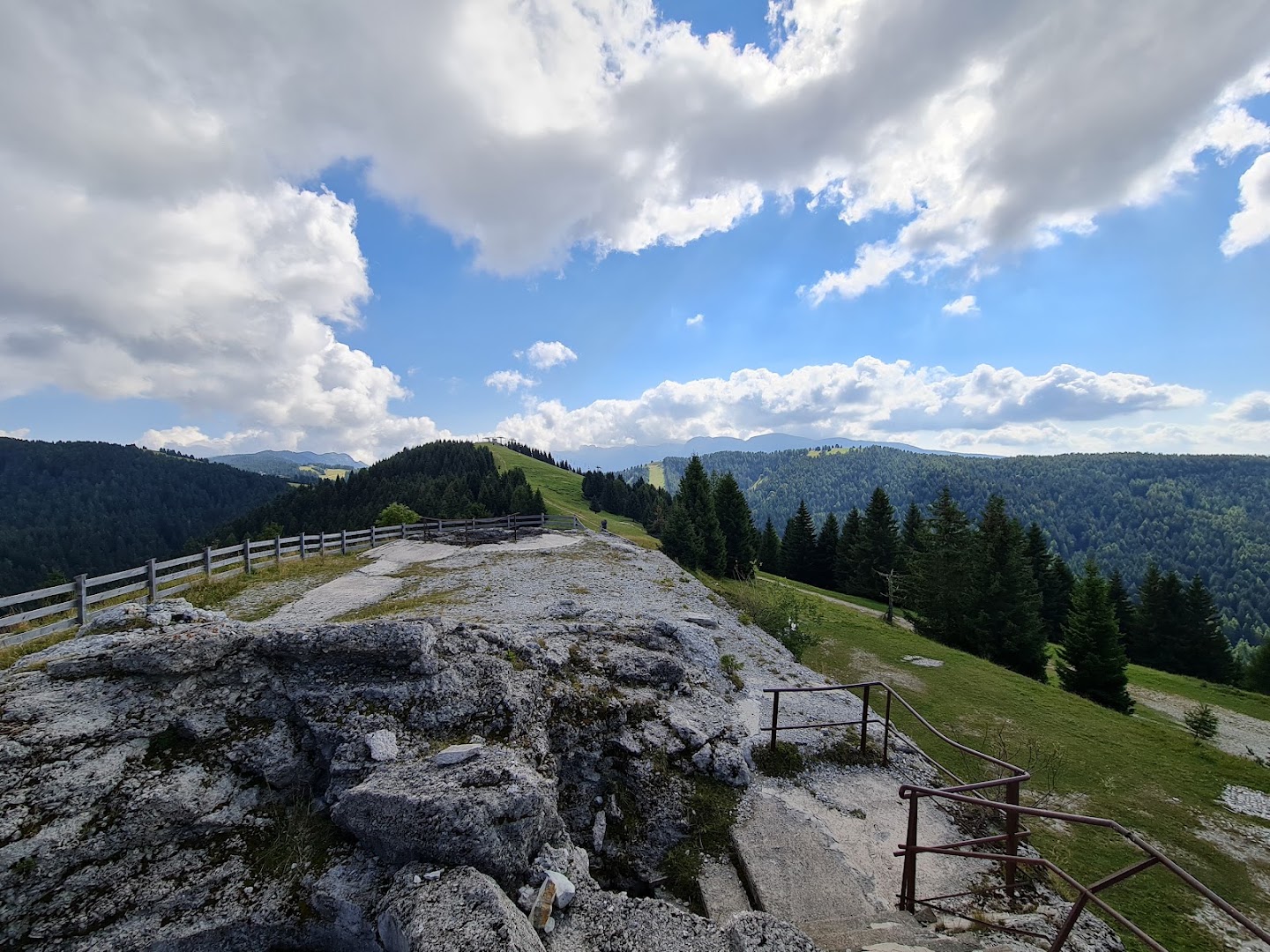 Forte Sommo Alto - Zwischen Werk Sommo