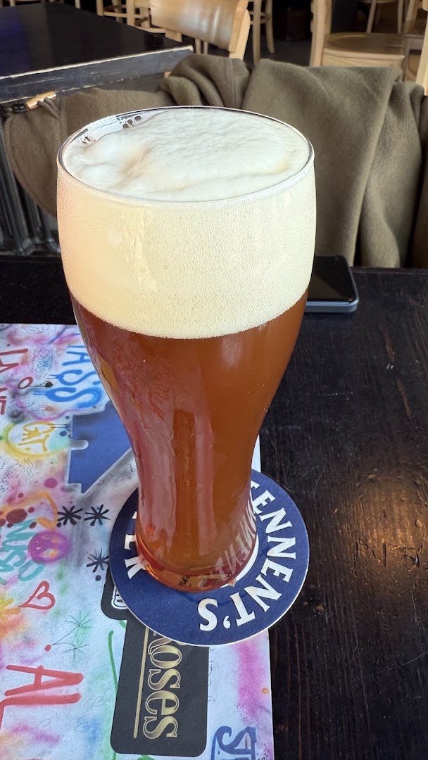 Four Roses Pub