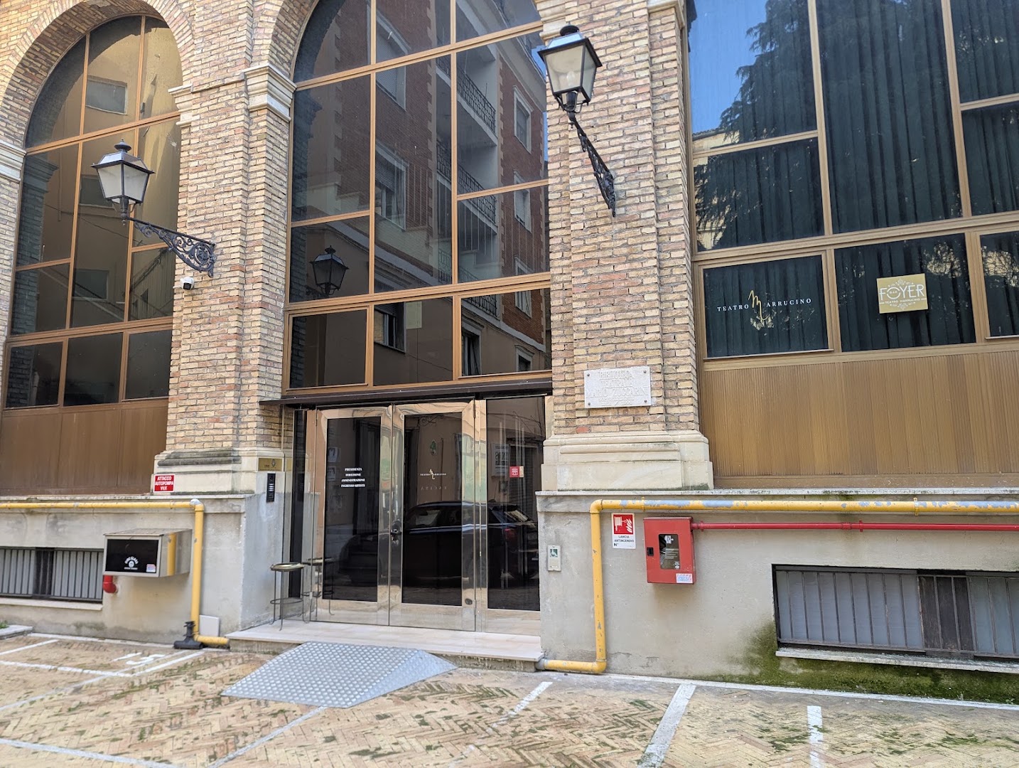 Foyer del Teatro Marrucino - il Gusto della Cultura