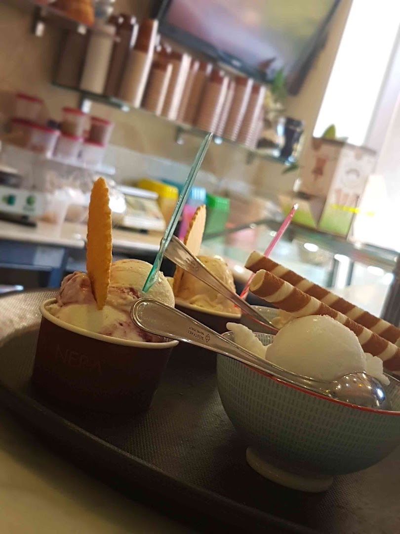 Fragola Nera - Gelateria e Pasticceria Artigianale