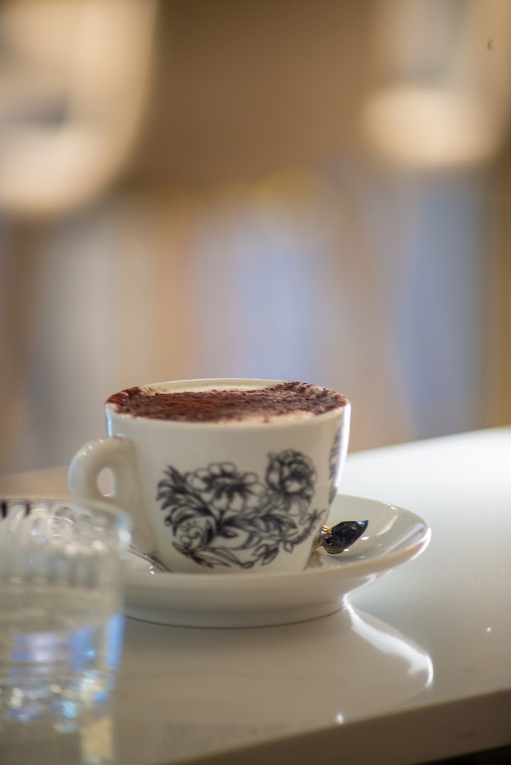 Francesco Lamanna Restaurant & Drink