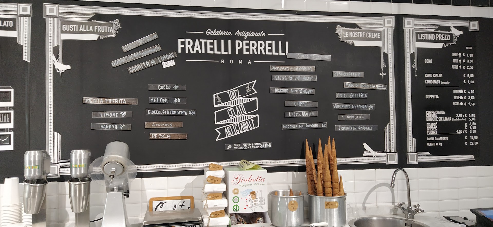 Fratelli Perrelli, Roma