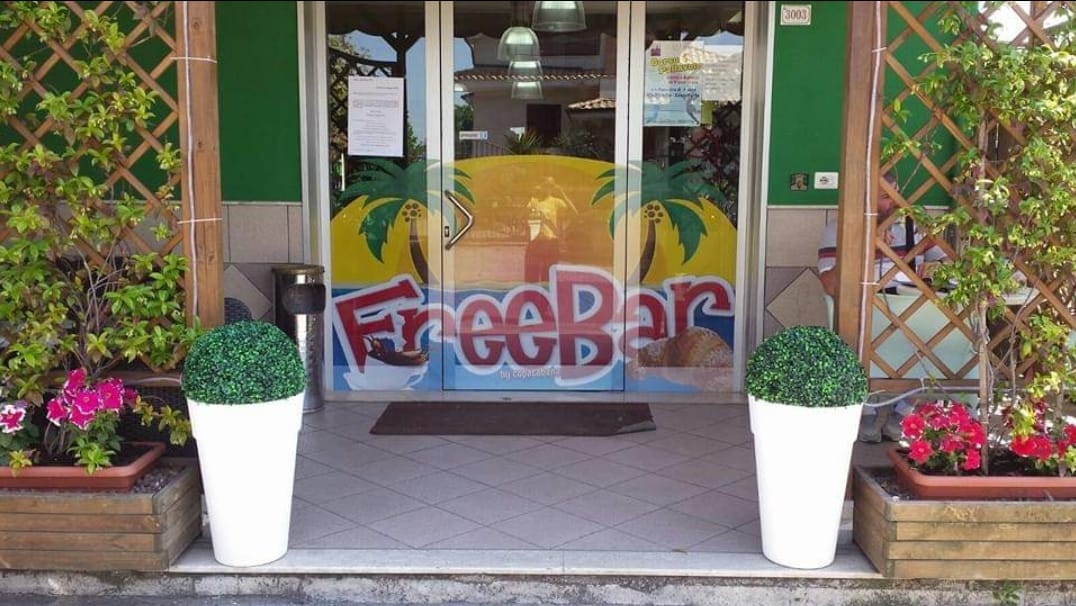 Free Bar by Copacabana, Santi Cosma e Damiano
