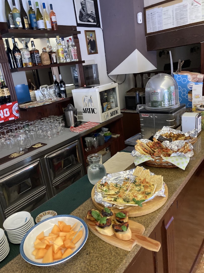 FREE MASONS TAVERN DI MICARELLI GIORGIO