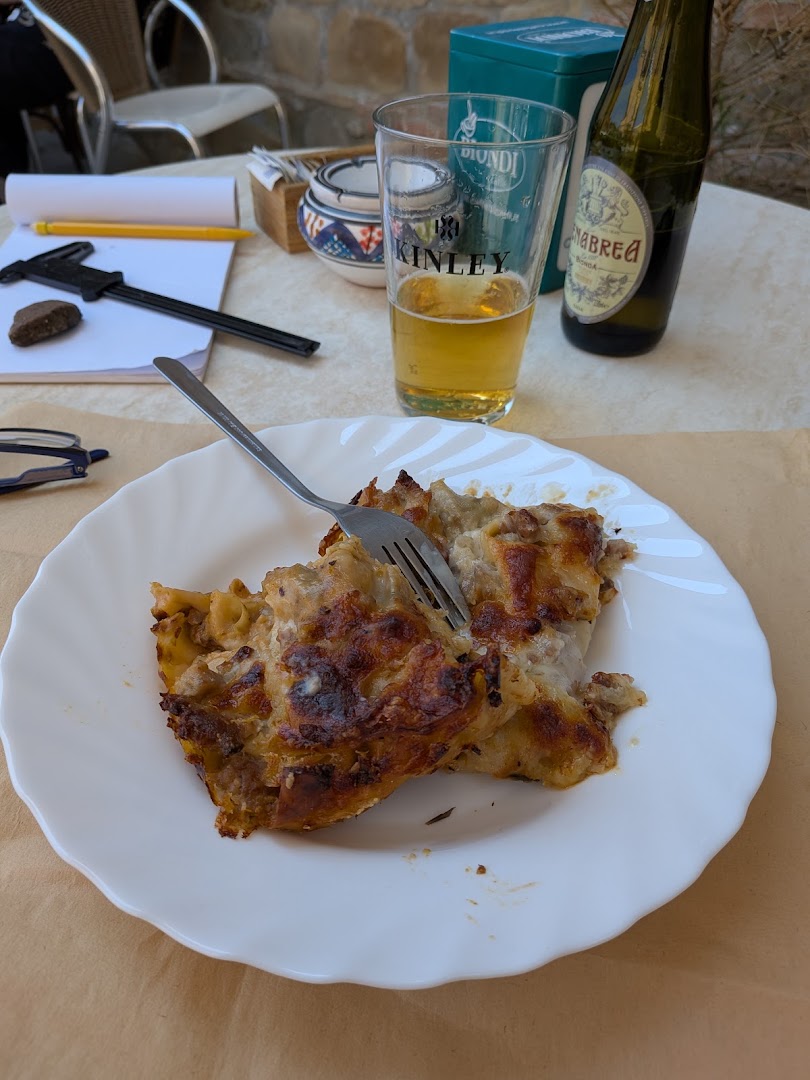 FREE MASONS TAVERN DI MICARELLI GIORGIO