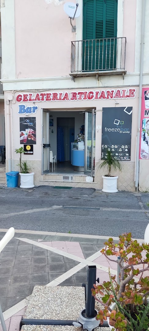 Freeze Bar Gelateria & Caffetteria