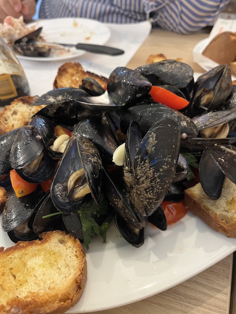 FRESCHERIA...officina del mare