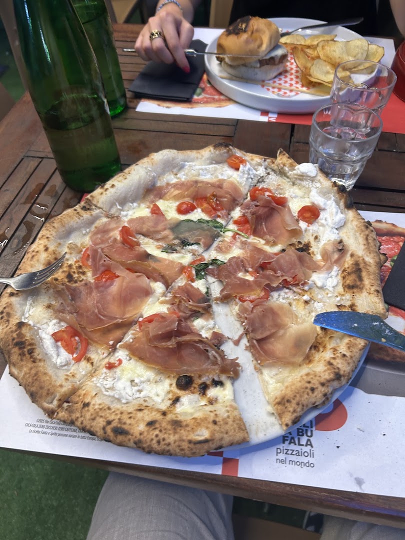 Friendly by Fratelli La Bufala