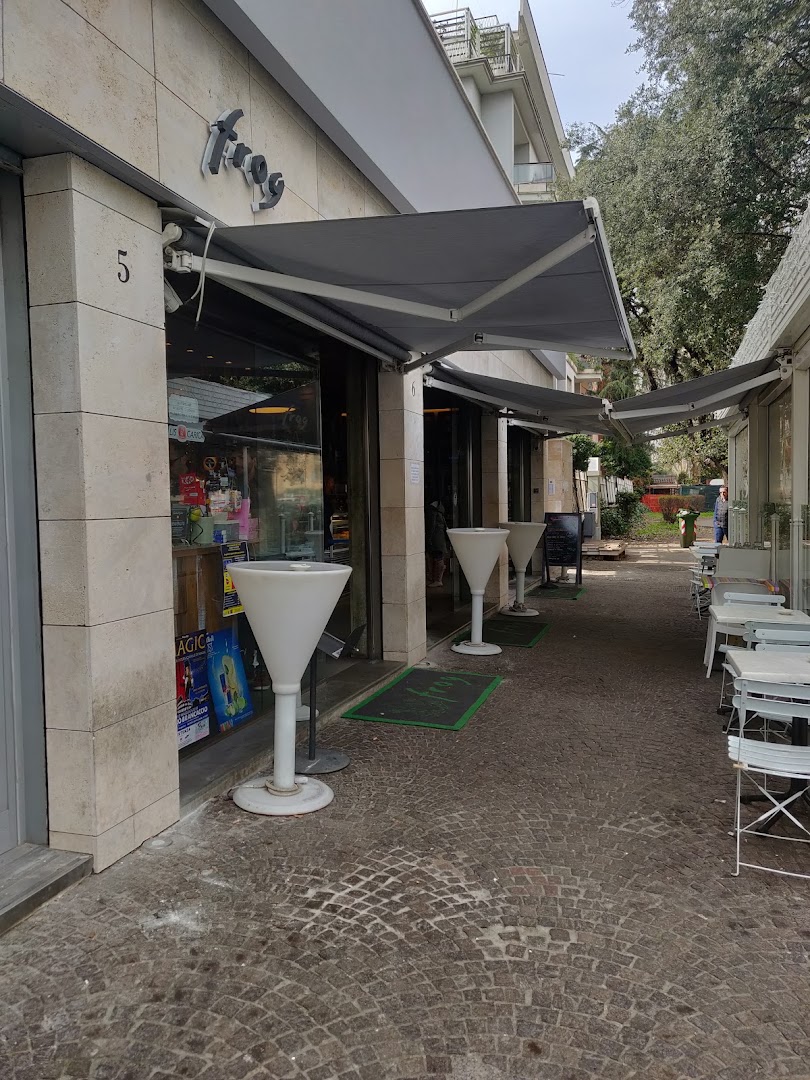 Frog Lounge Bar