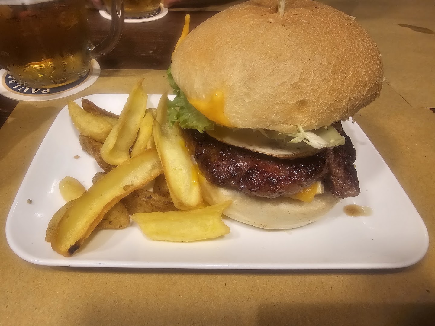Fronte del Porto - Birreria Con Cucina Alla Griglia, Savona