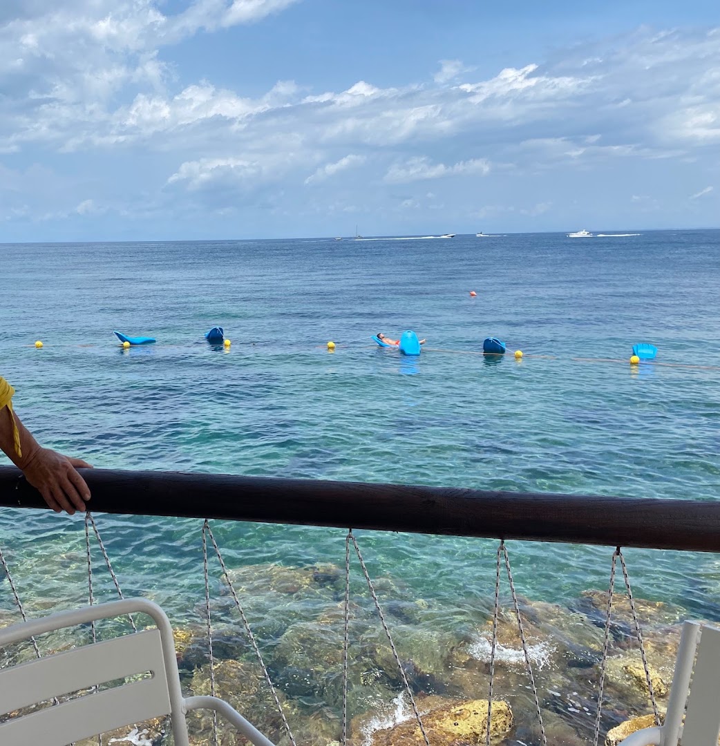 Fronte Mare - Beach & Restaurant