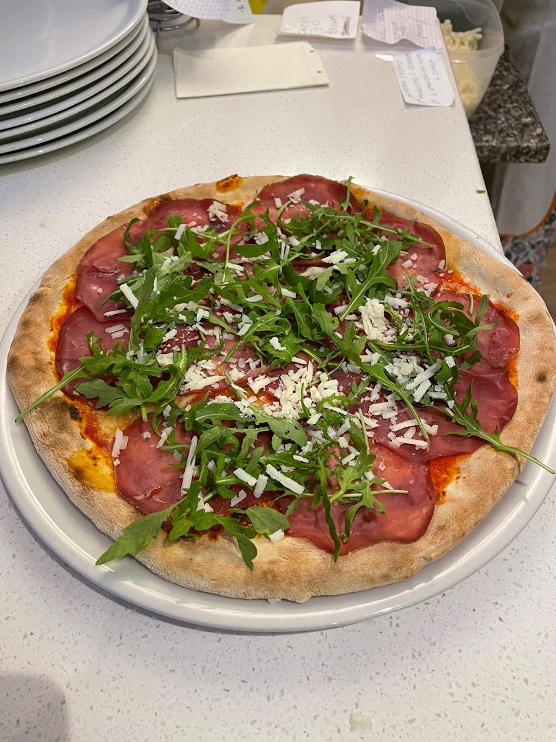Frozen Bar Pizzeria