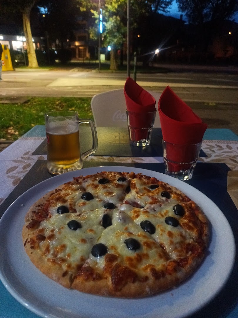 Frozen pizza bar