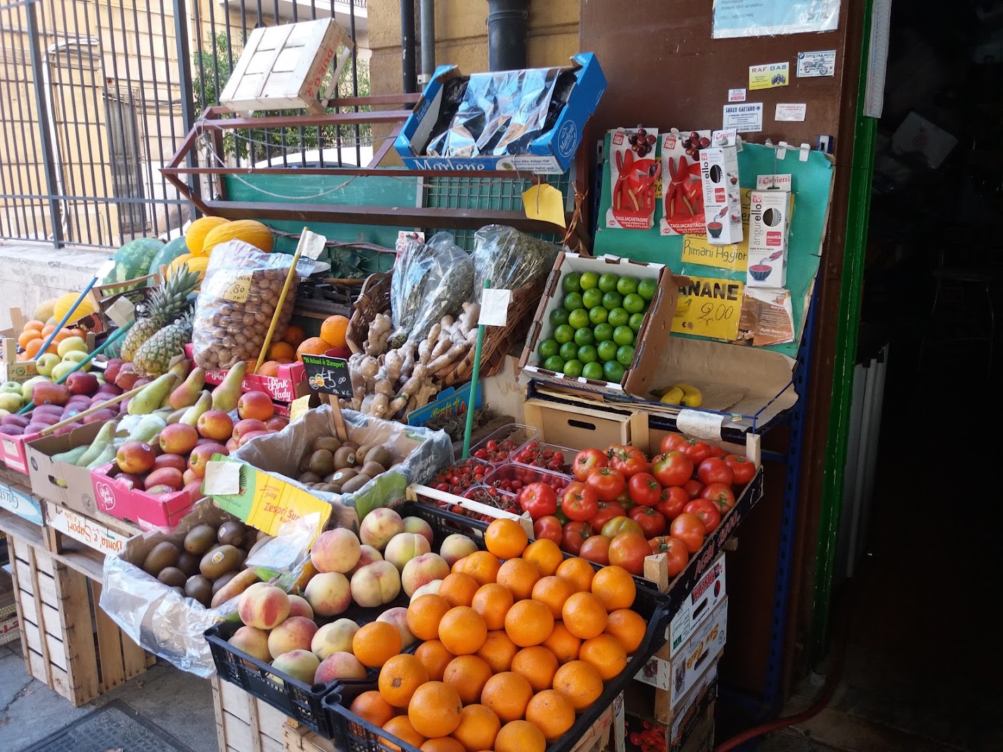 Frutta & Sfizi