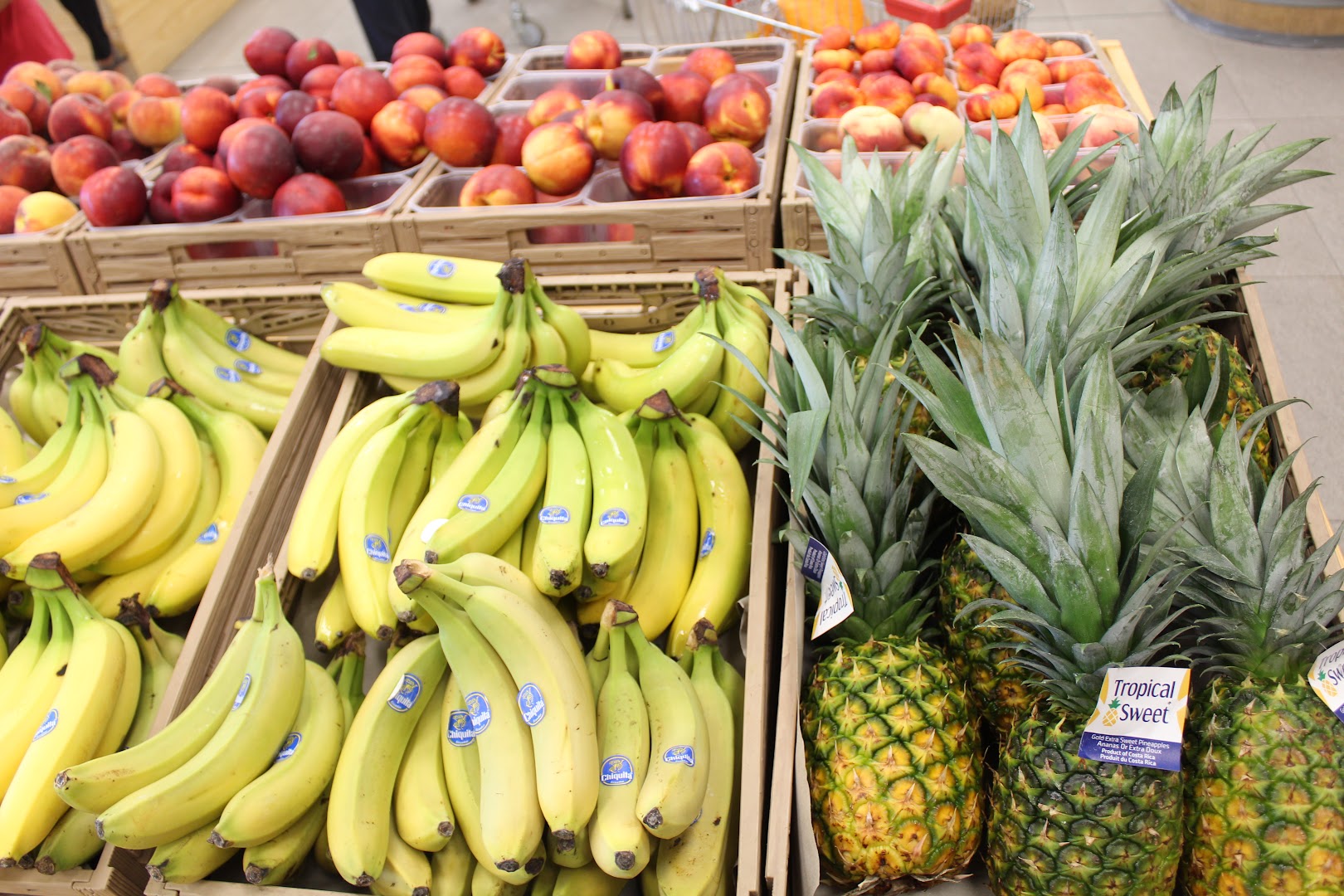 Frutta Verdura Vino Negozio Agrintesa Russi, Russi