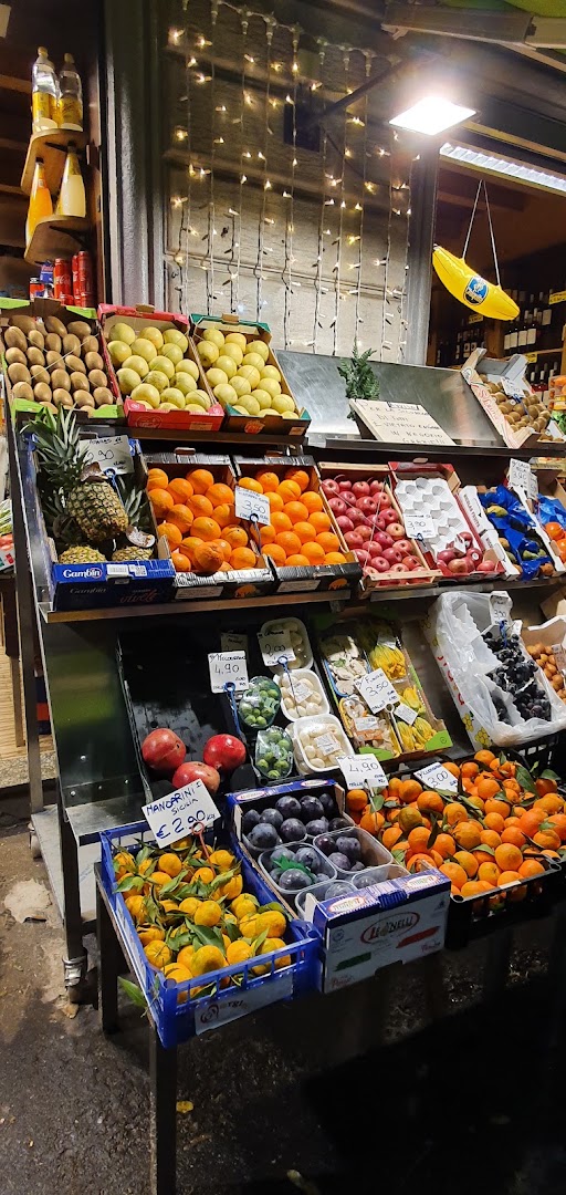 Frutteria Fratelli Pellegrini -Paolo, Chiara e Sergio - MILANO