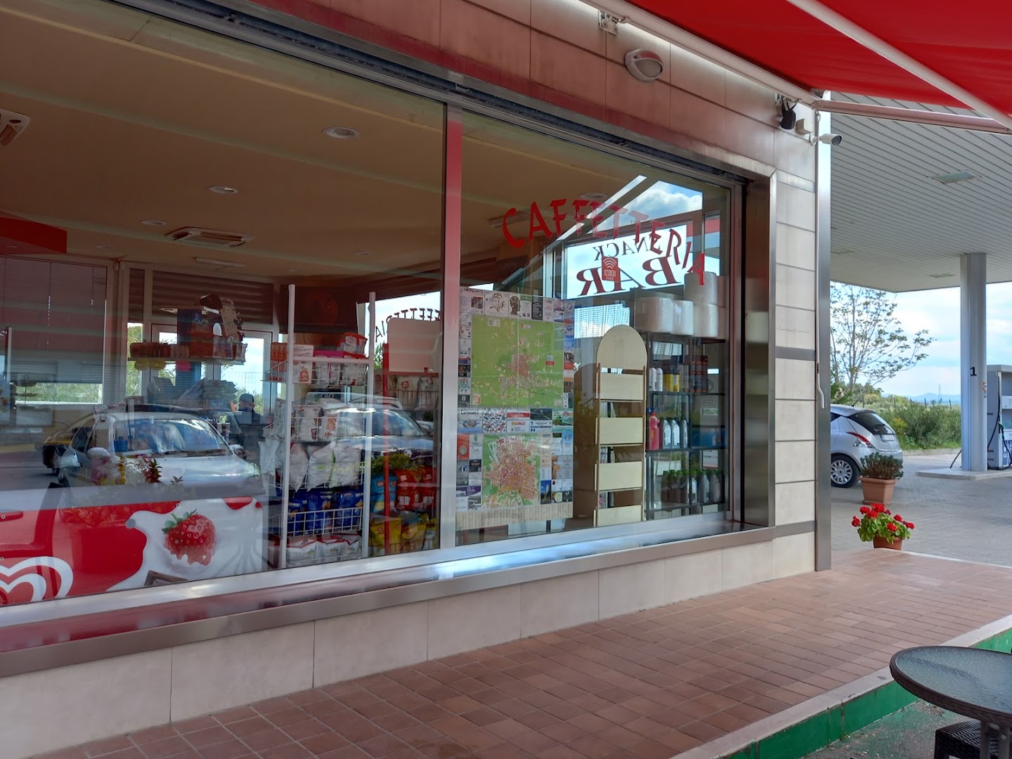 Fuel Station Q8 Lucera - Cafè Tabacos, Lucera