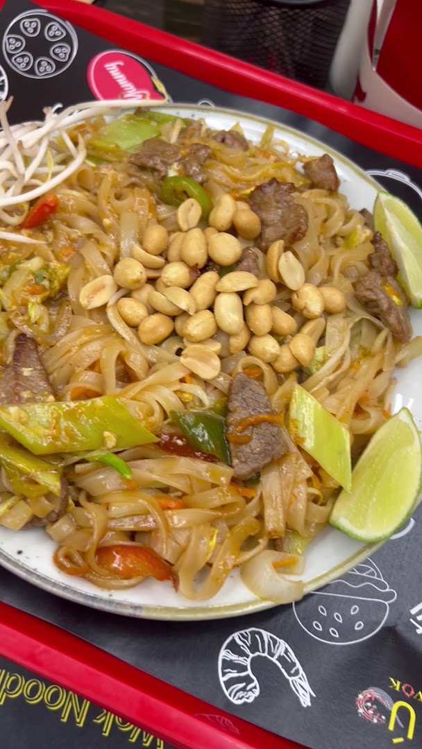 FUFÚ CHICKEN WOK, Bari