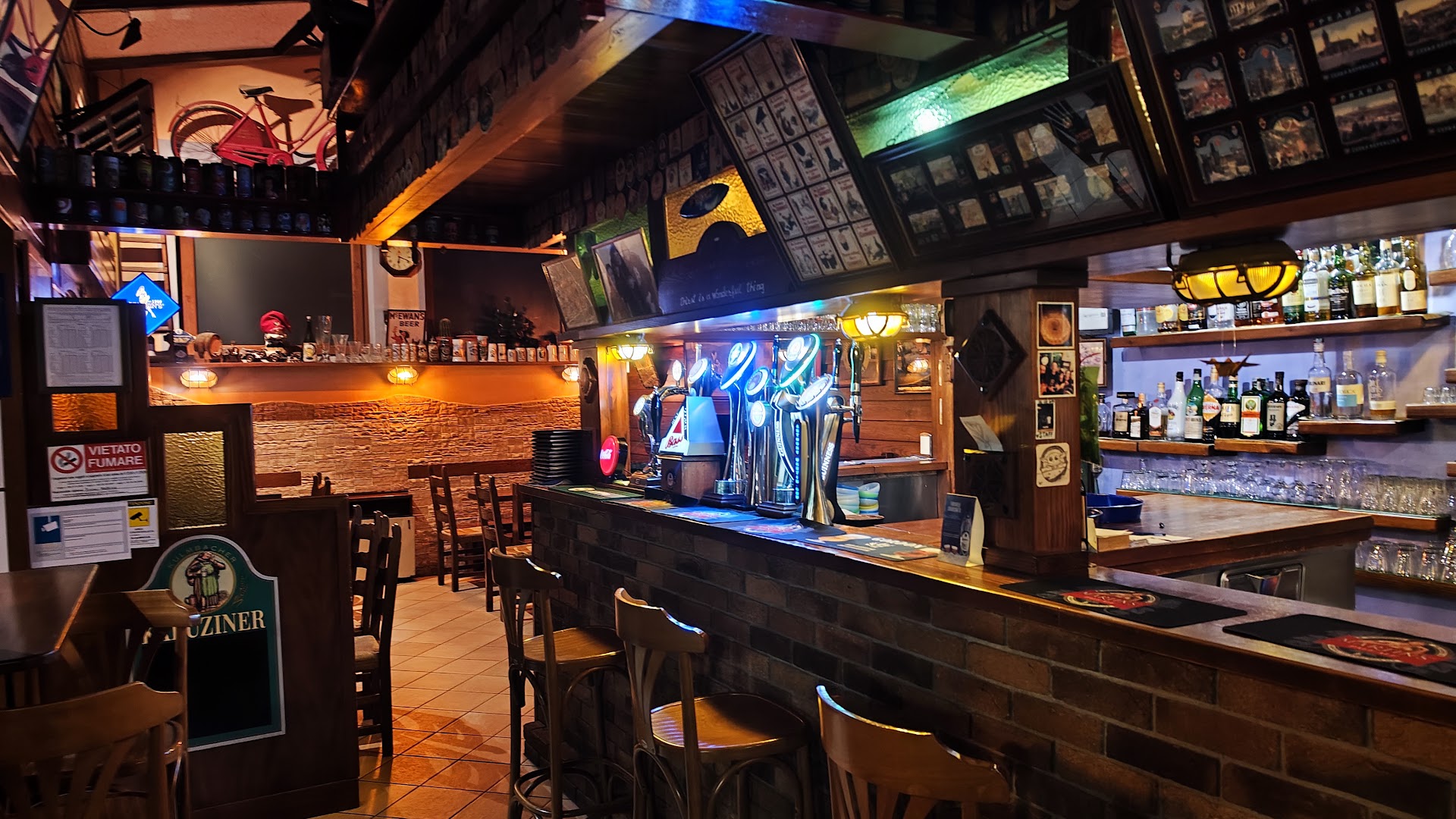 Full Pub