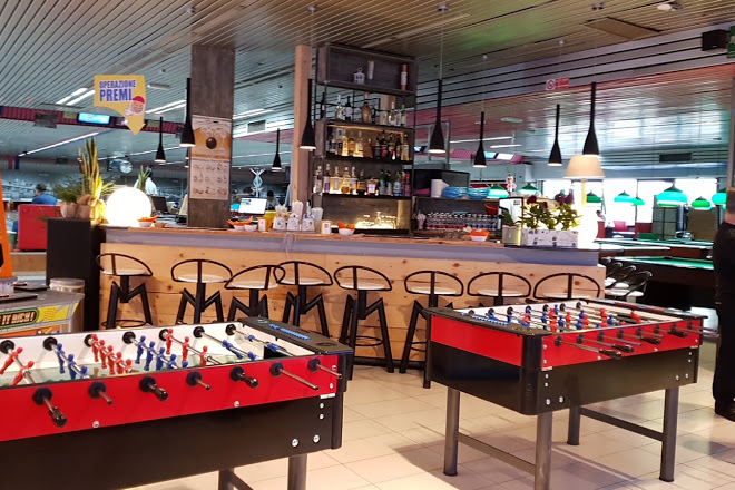 Fun City Family - Bowling Club