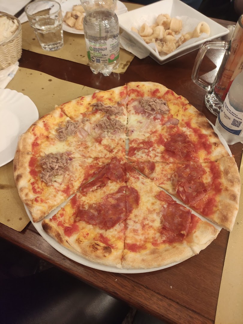 Funky Gallo S.A.S. Di Rulli Anna Camelia E Iannello Tommaso Luca