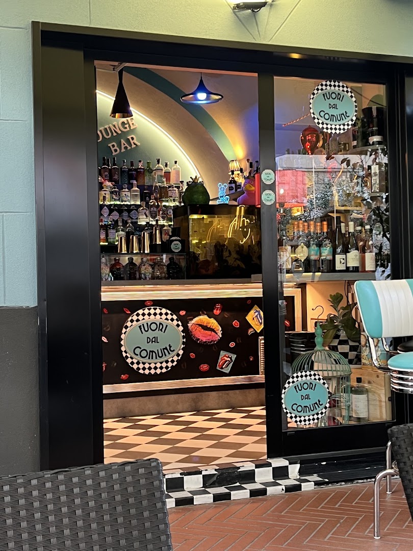 Fuori dal Comune lounge bar
