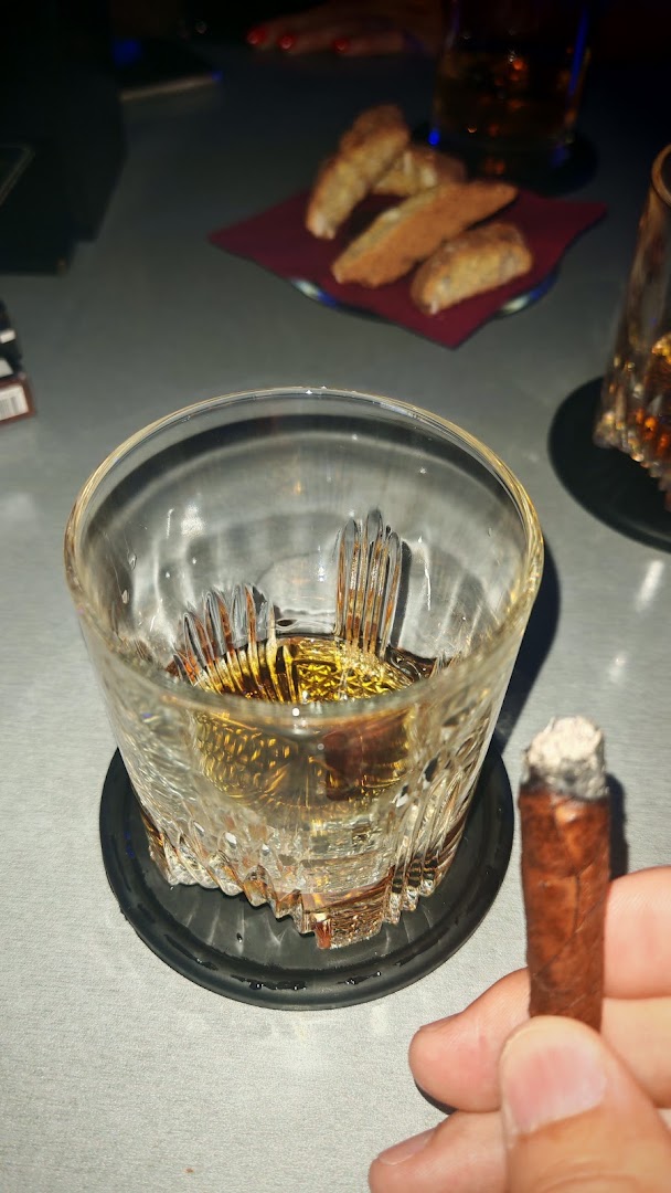 Fusion Cocktail Bar