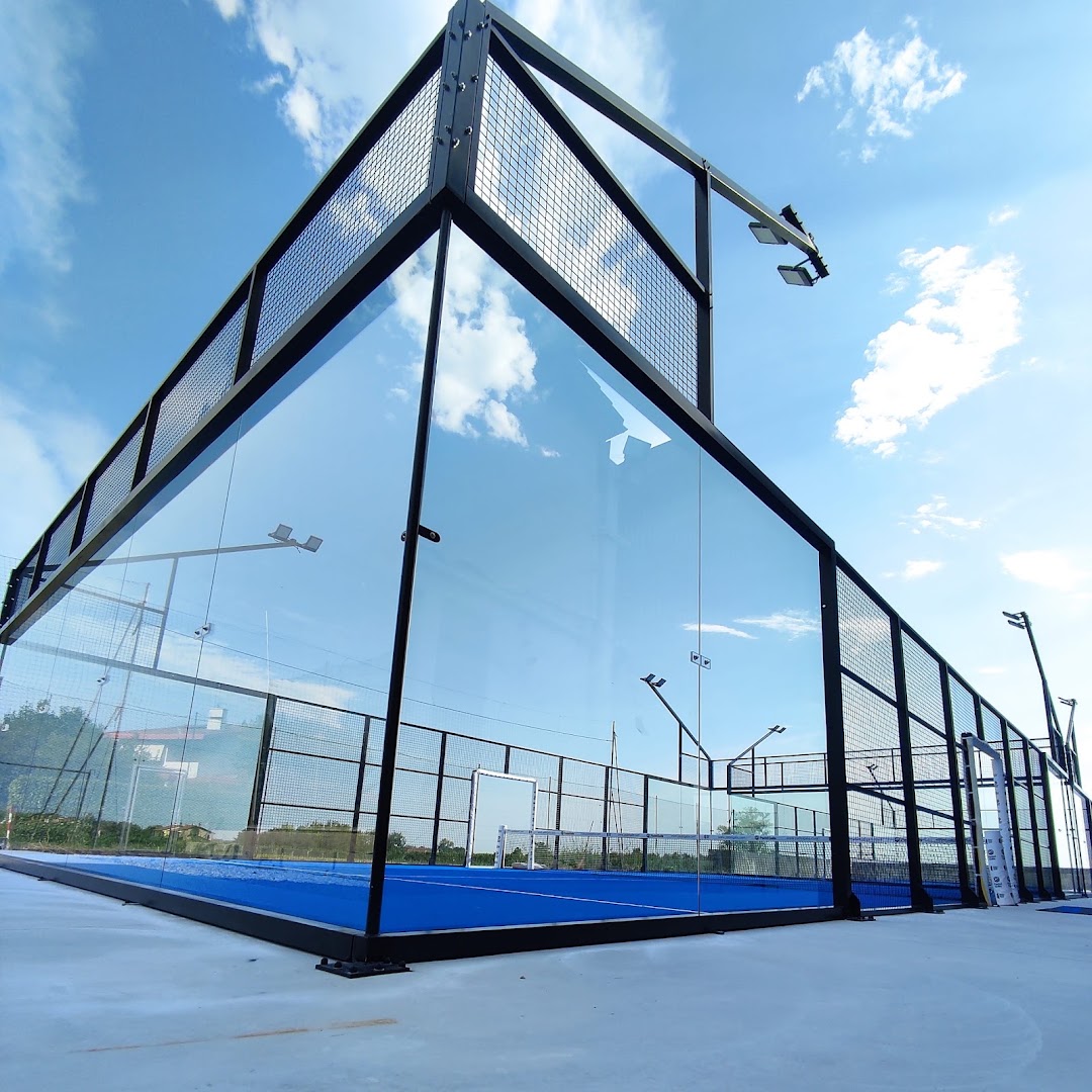 Futbol & Padel Latino Social Club