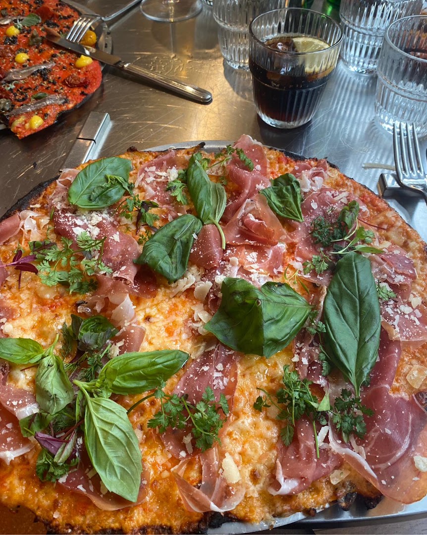 Futura Pizzeria Romana