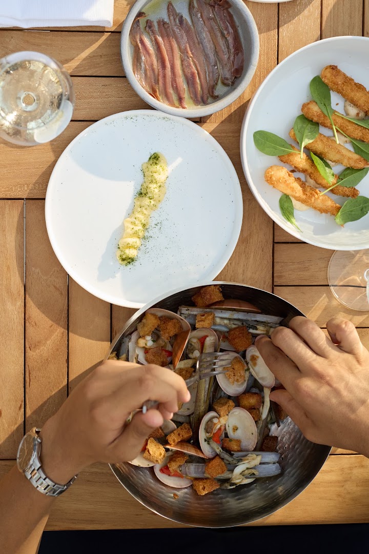 G 70 Beach Restaurant