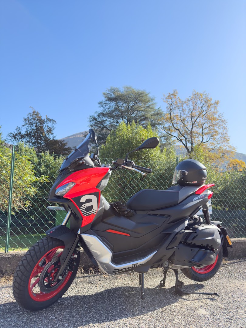 Gallazzi Piero SNC - Concessionaria Piaggio Vespa Kymco - Le Vespe Di Busto