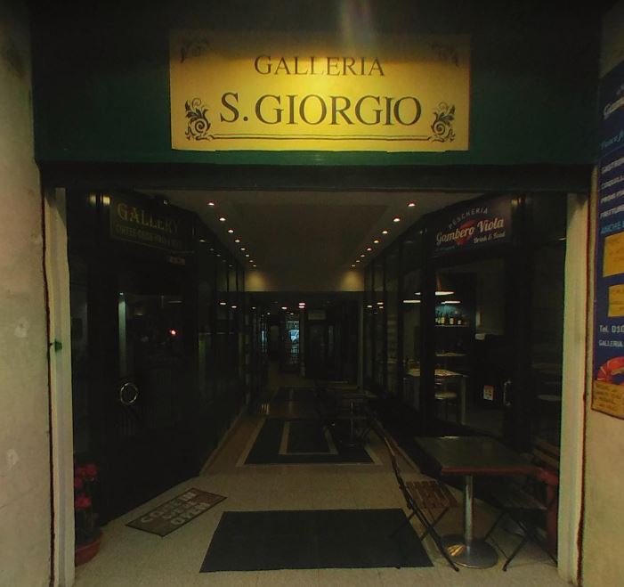 Gallery Caffe-Drink-Food & Beer Genova