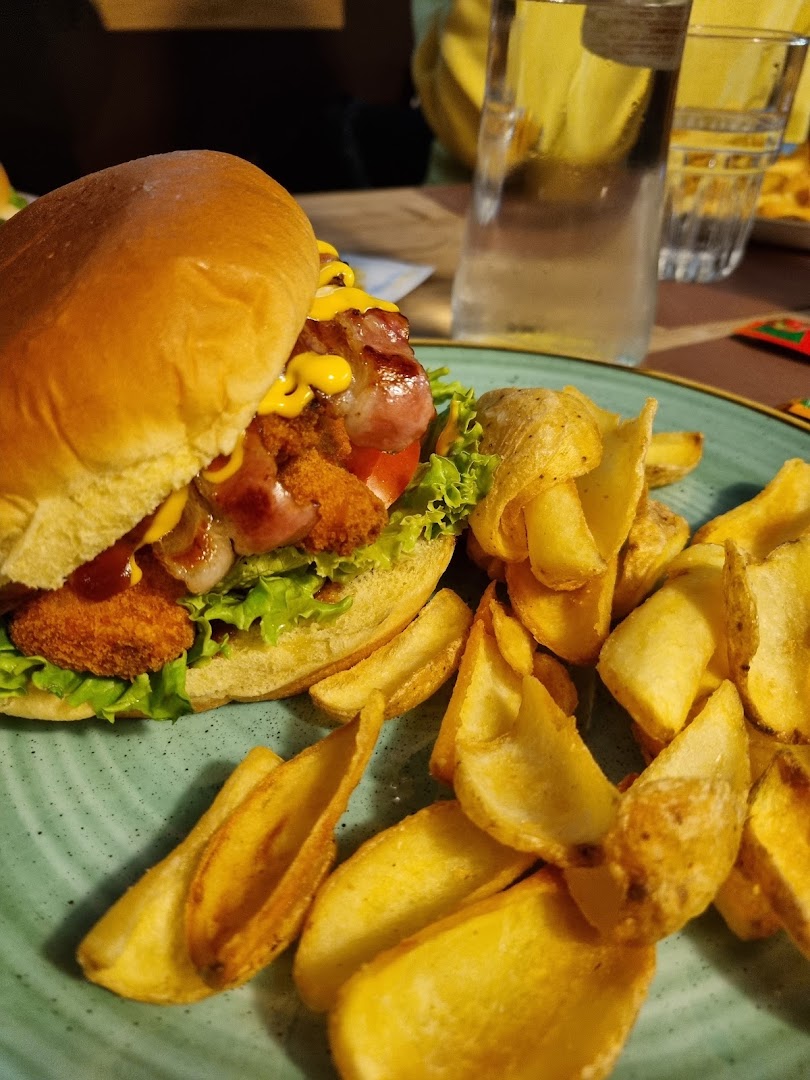 Gallo Matto Risto& American Bar