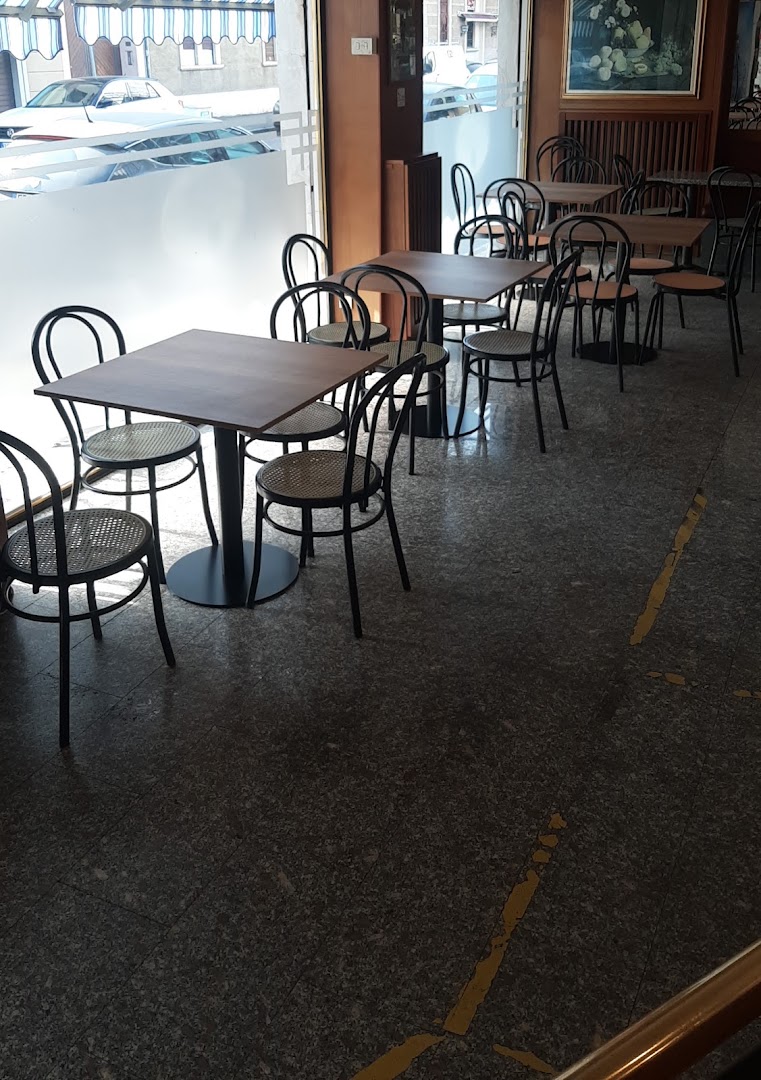 Gar Bar, Milano