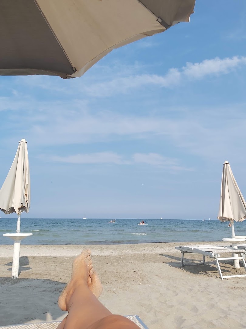 Garden Beach 105