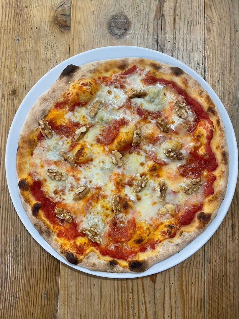 Garfield Ristorante Pizzeria Vineria