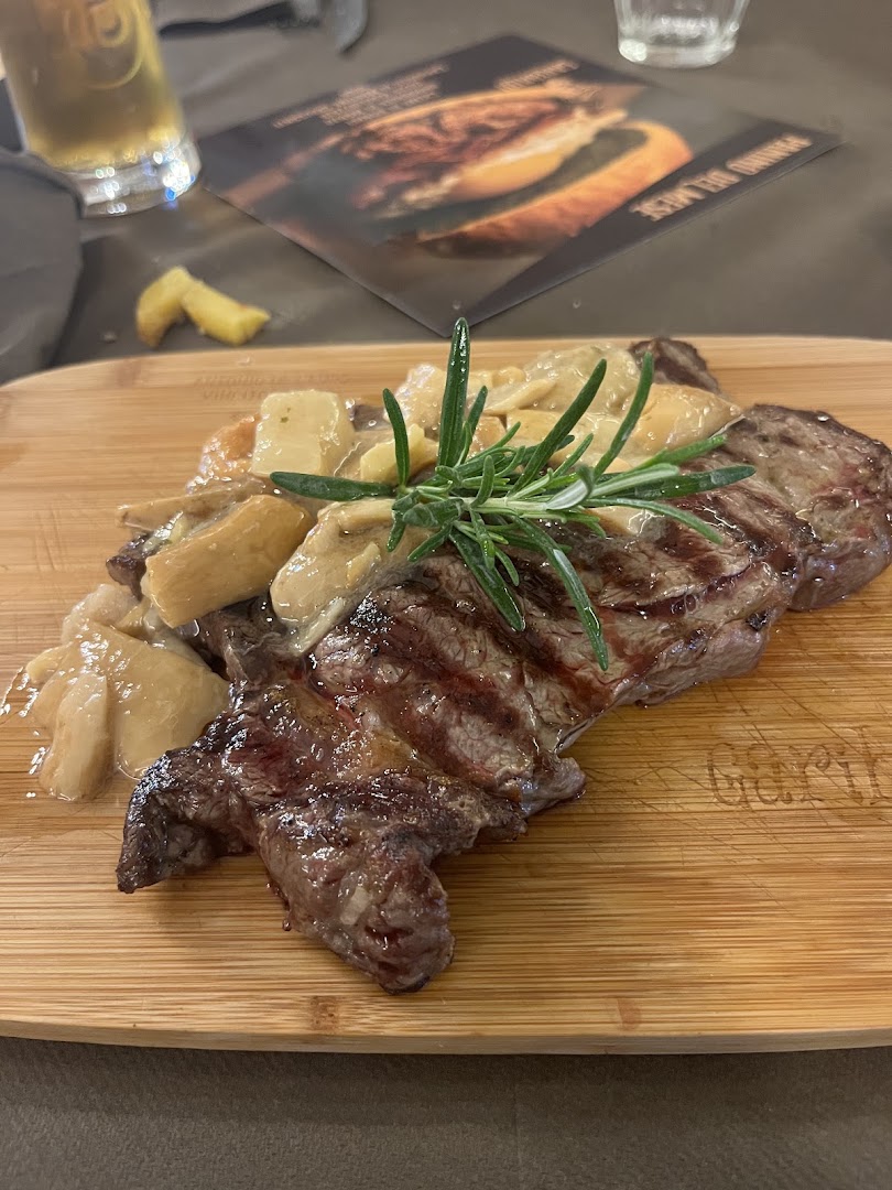 Garibaldi Pub & Steakhouse Monopoli, Monopoli