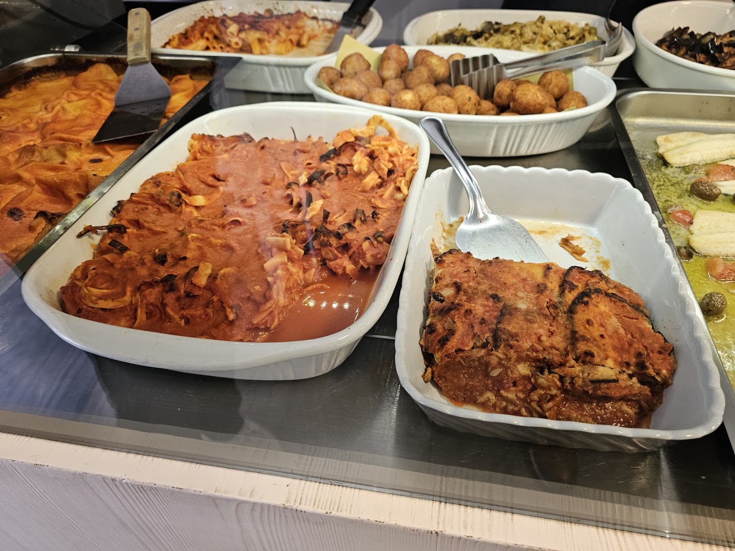 Gastronomia Via Roma | Piatti d'asporto - girarrosto a legna