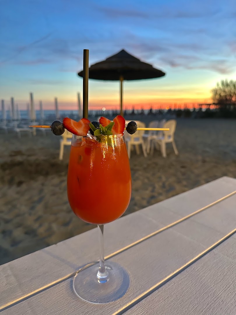 Geco Beach, Massa