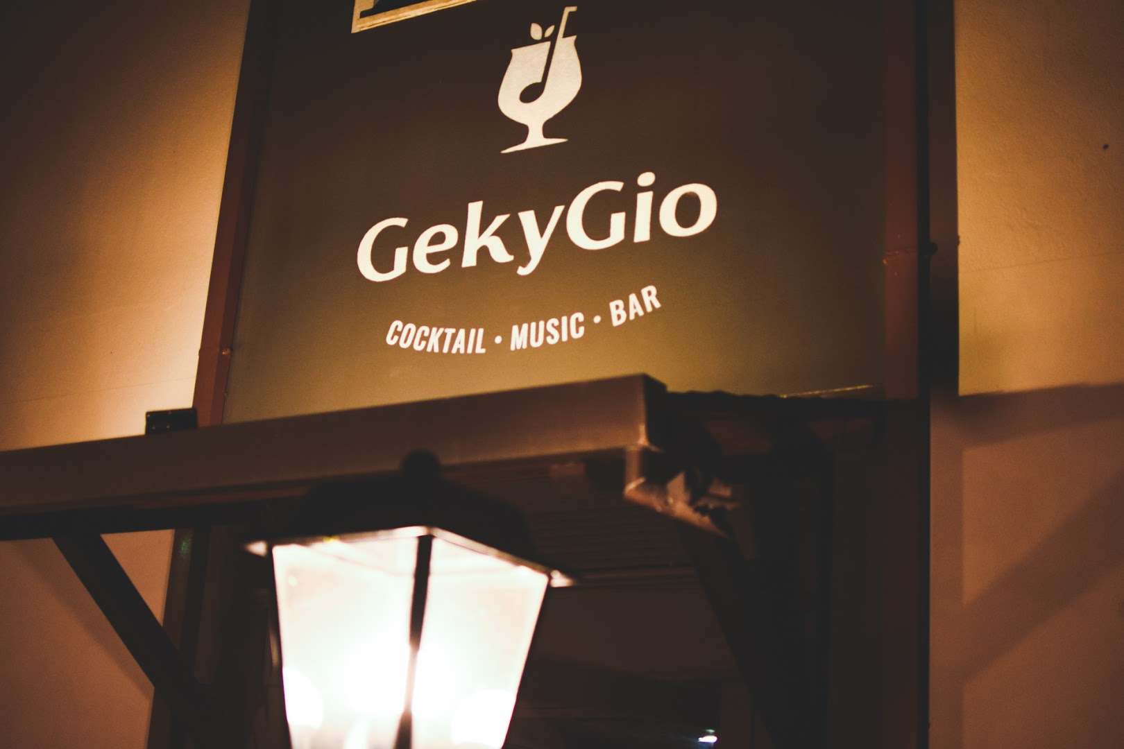 Gekygio - Cocktail & Music Bar