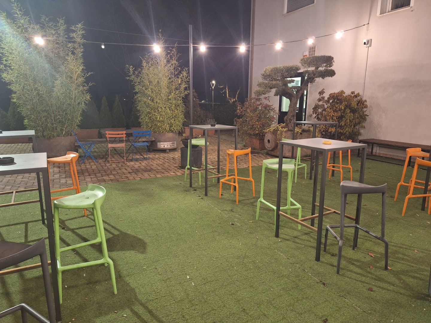 Gekygio - Cocktail & Music Bar