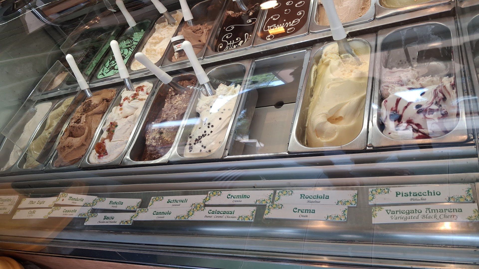 Gelarmony Eur, Roma