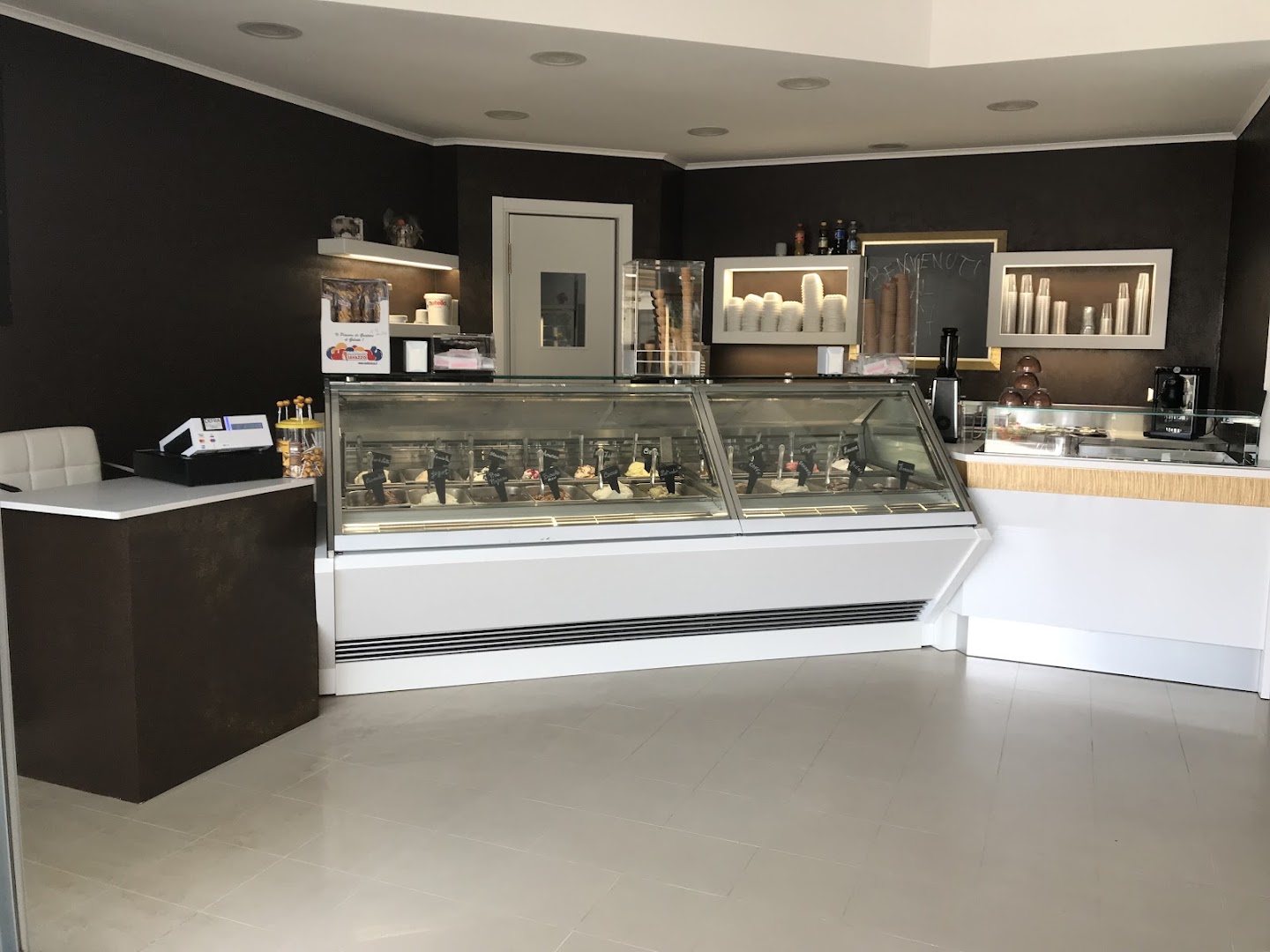 Gelateria -17, Silvi