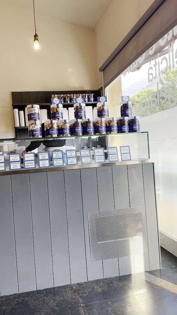 Gelateria 2+2