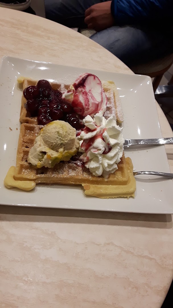 Gelateria al ponte