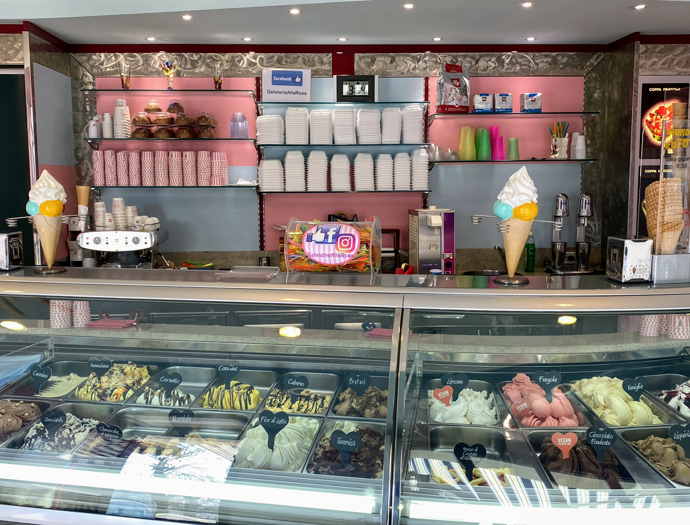 Gelateria Alla Rosa Di Capparuccini Danilo & Debiasi Andrea