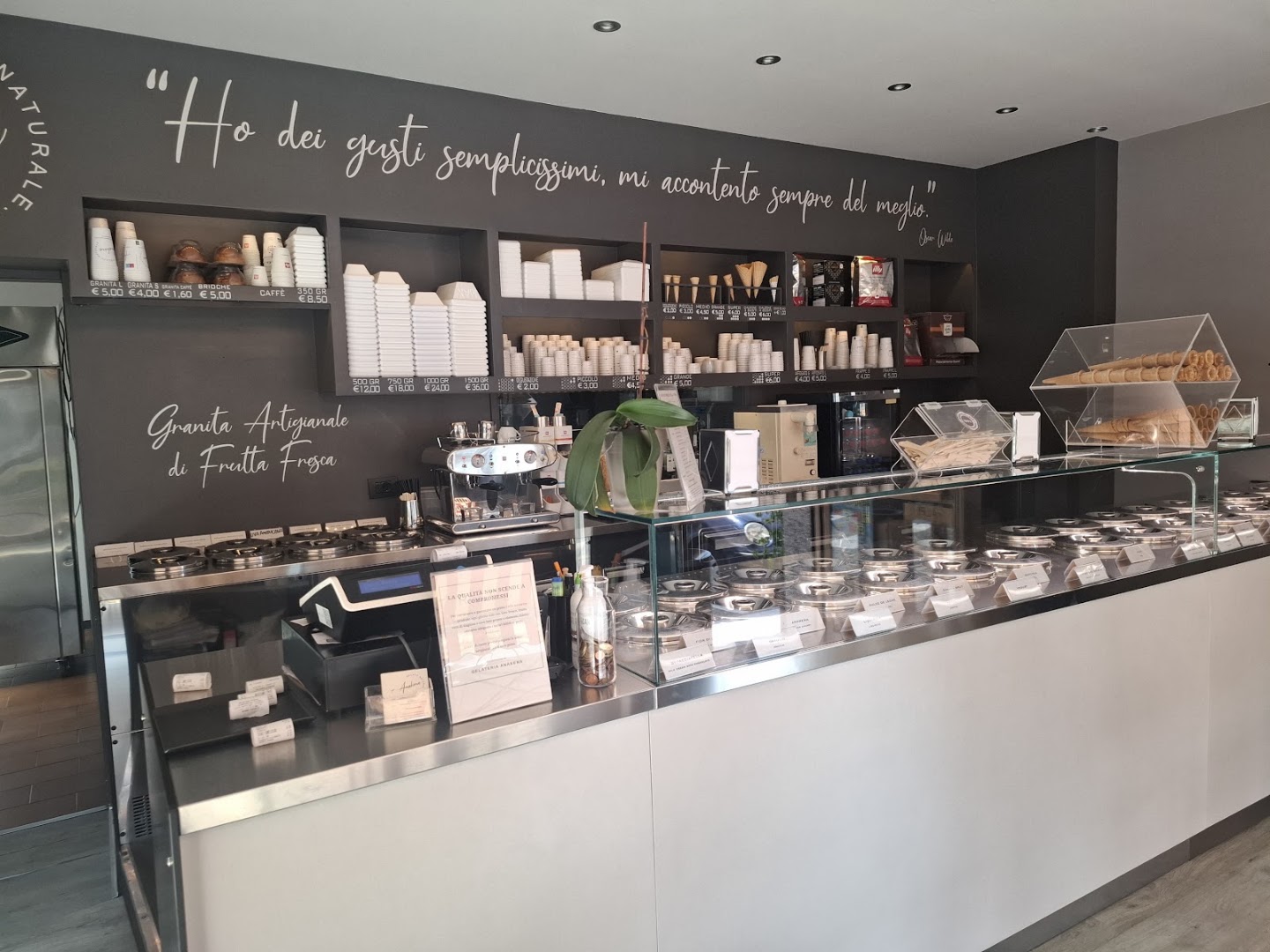 Gelateria Anakena - Gelato Artigianale di Alta Qualità - Gelati Senza Glutine e Gelati Vegani (senza lattosio)