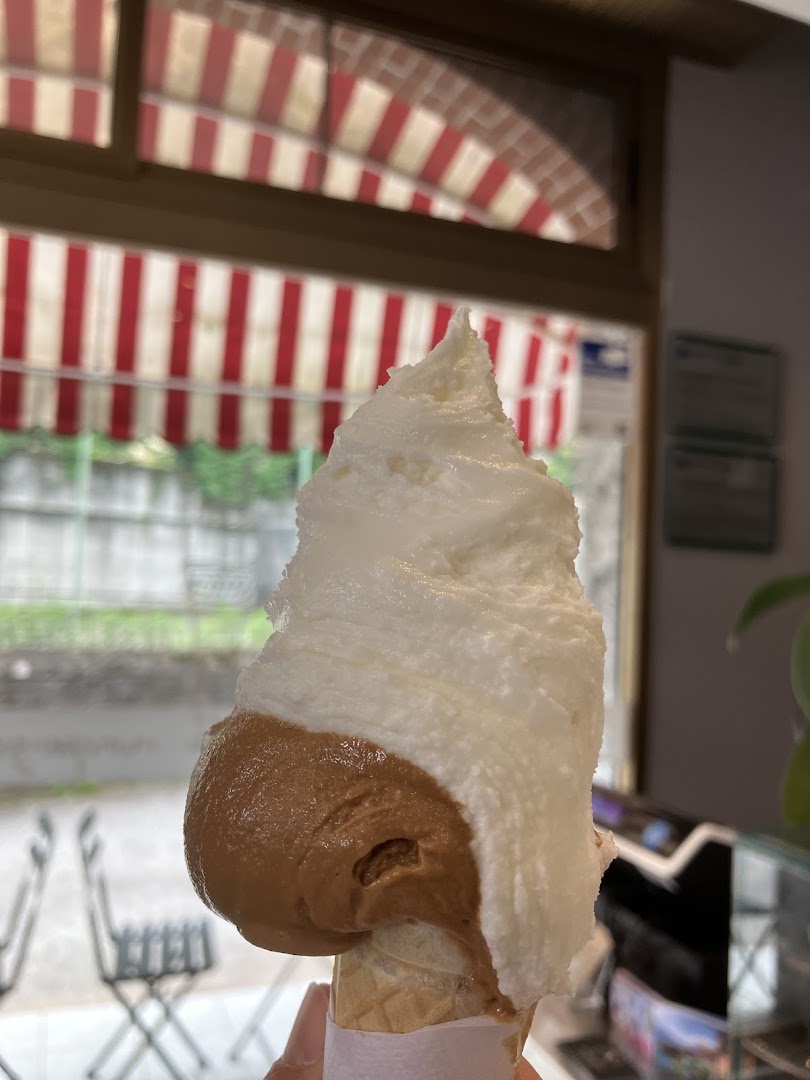 Gelateria Anakena - Gelato Artigianale di Alta Qualità - Gelati Senza Glutine e Gelati Vegani (senza lattosio)